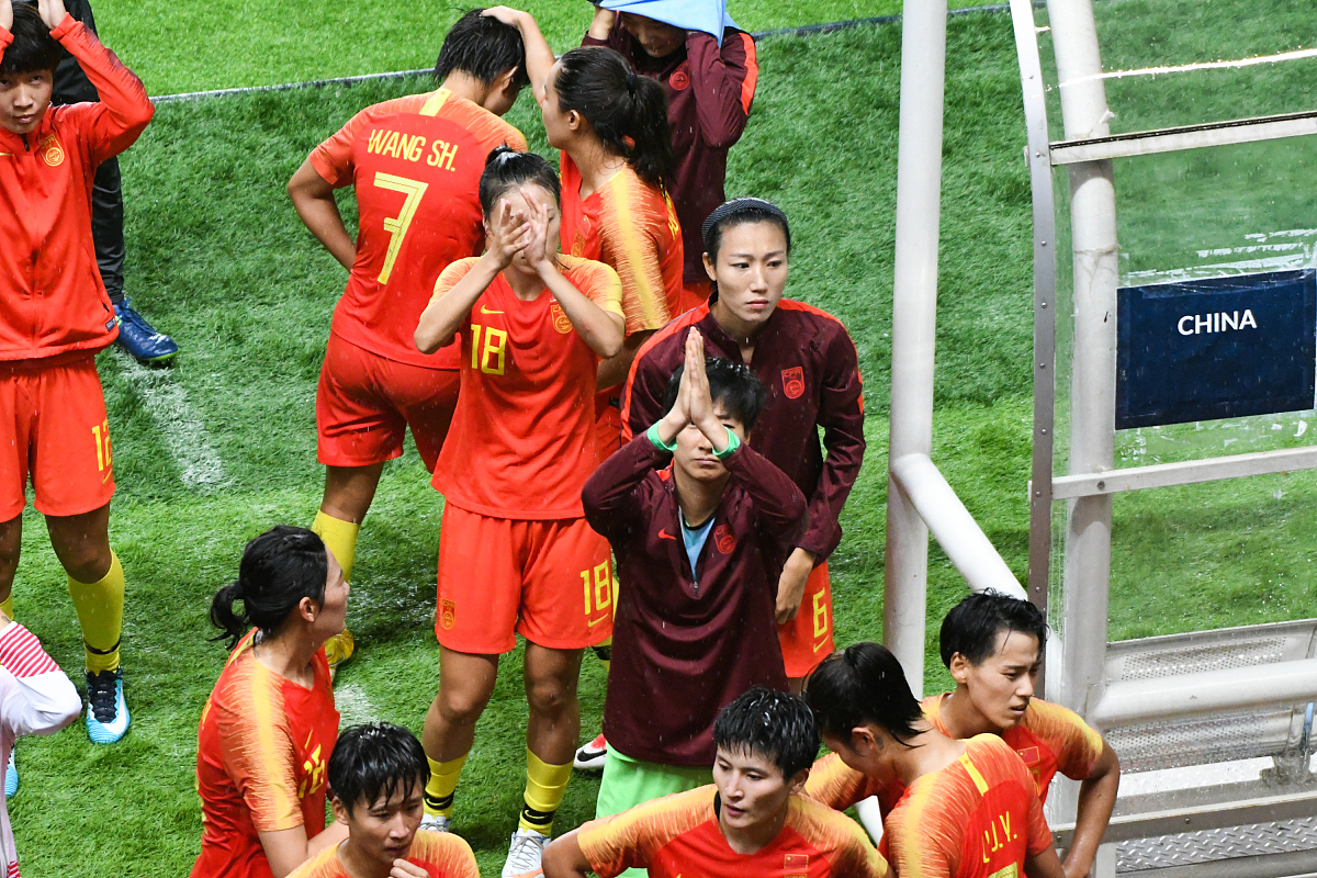 国内球队亮相国际赛事，轰动全场取得胜利的简单介绍