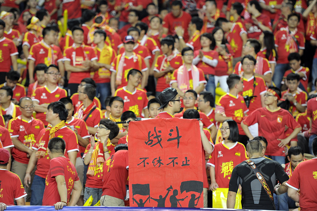 中国队在亚运连续赢下四场比赛！