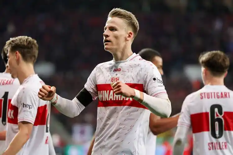 爱游戏官网-斯图加特签下新任主教练，重振球队信心