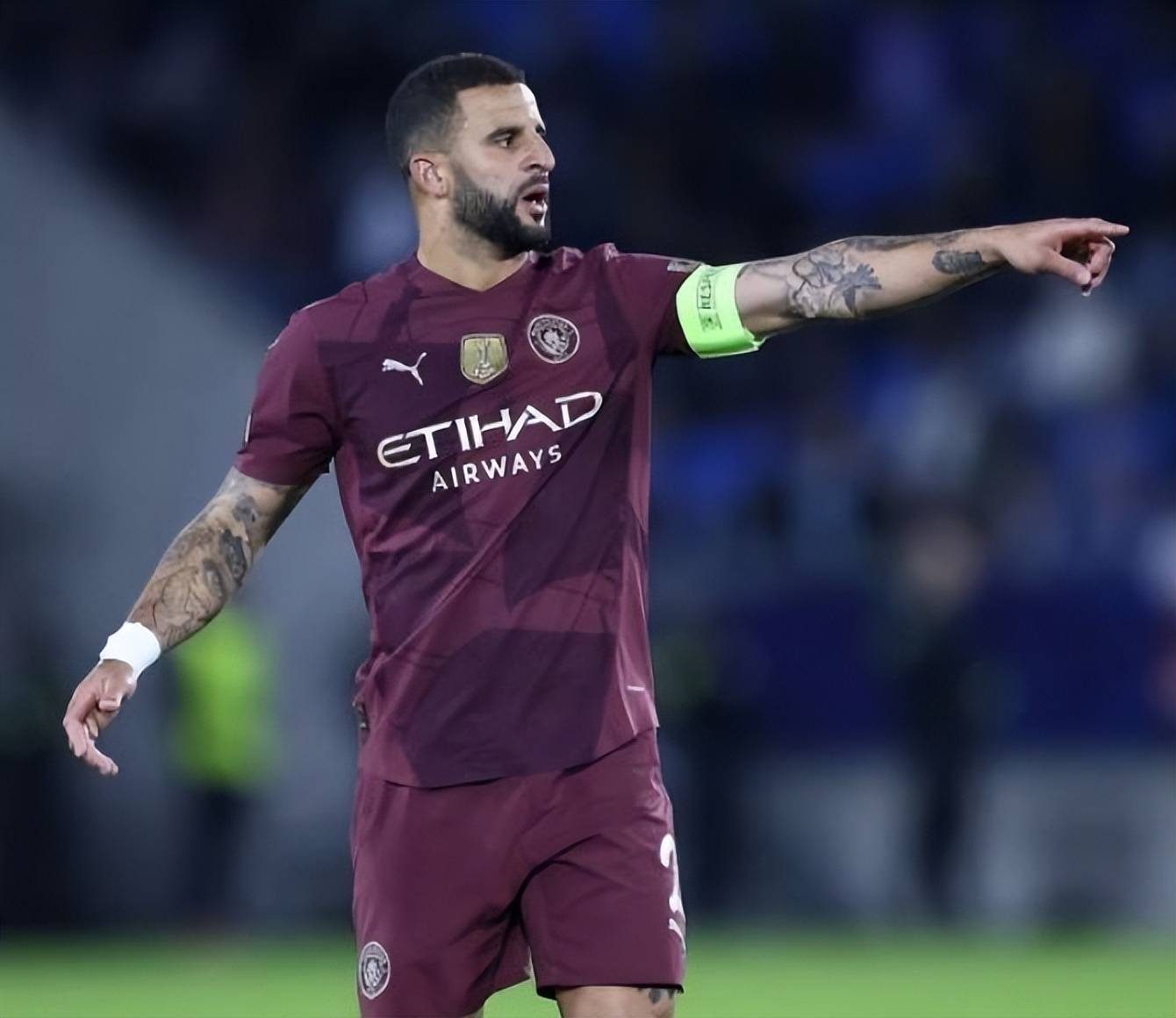 爱游戏APP-曼城大胜巴黎，瓜帅赞誉球队表现，赢得球迷掌声的简单介绍