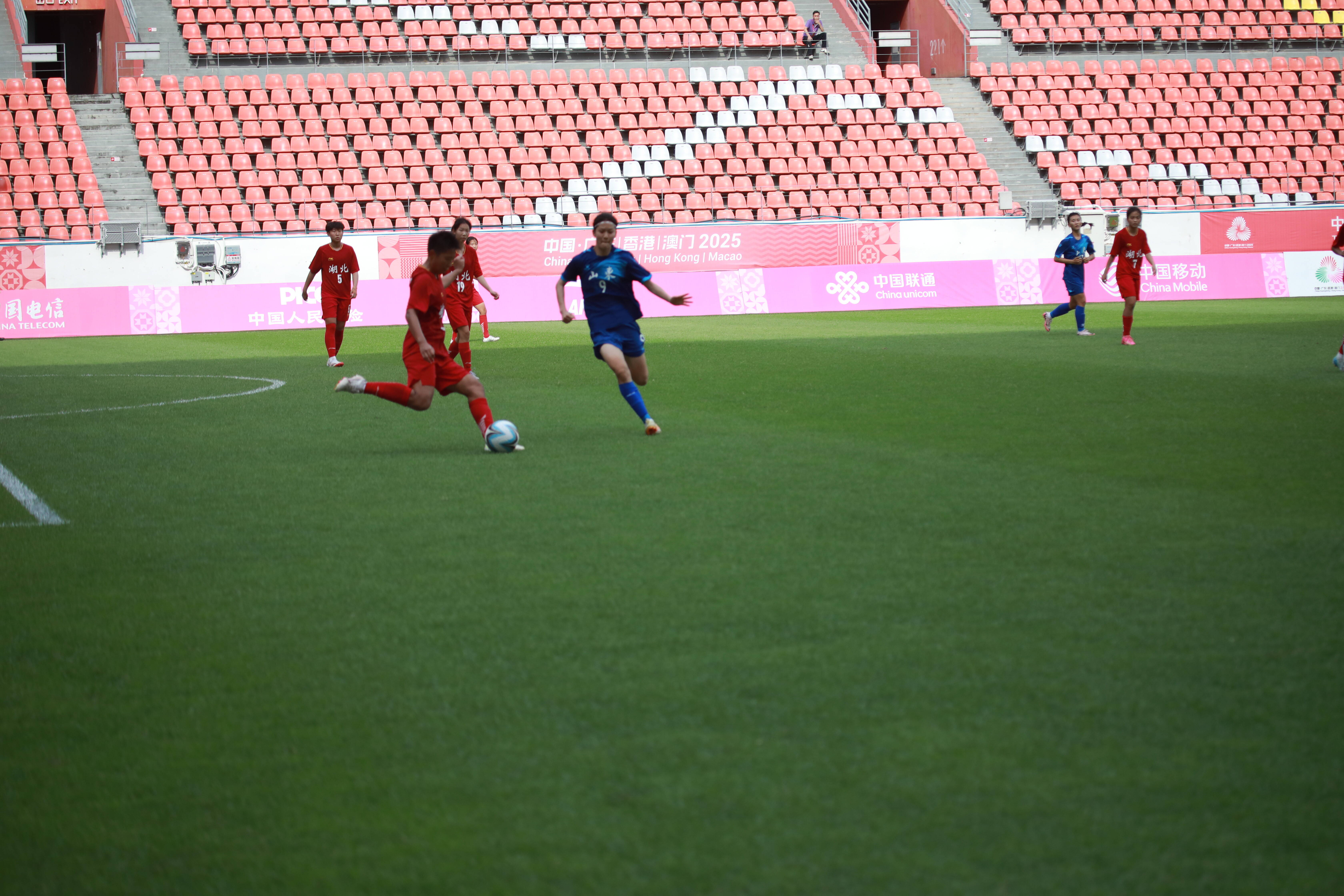 爱游戏娱乐-进球如潮轻取对手斩获胜利