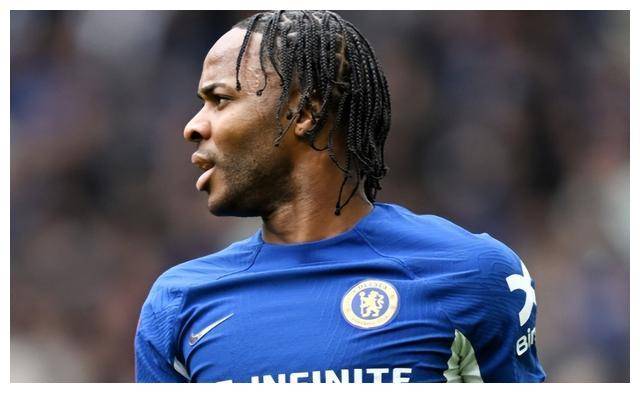 切尔西重点调整后防，力争逆袭成功